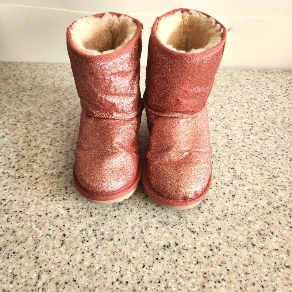UGG Classic Short II Glitter Pink Boots Size 4